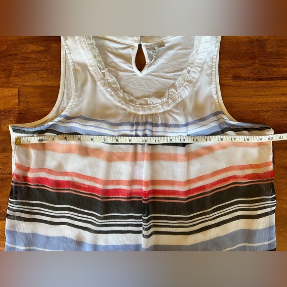 ELLE Multi-Colored Striped Tank Size Large - Picture 9 of 9